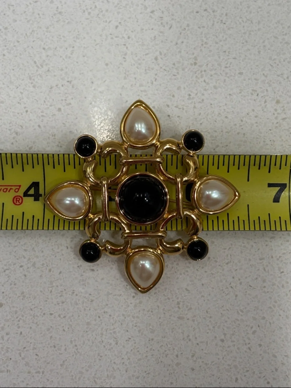 Vintage Money Gold-Tone Pearl and Black Stone Brooch - Picture 2 of 4